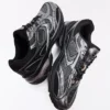 Asymmetric Sports Detail – Sneakers Asymmetric Sports Detail – Sneakers
