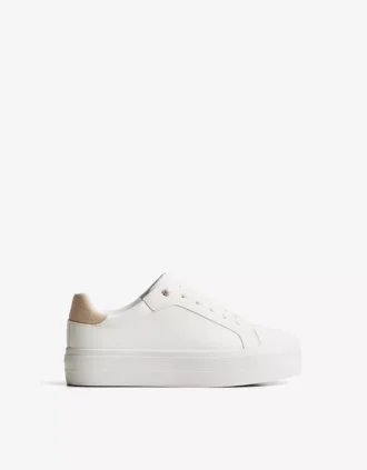 Contrast Sneakers – Trainers