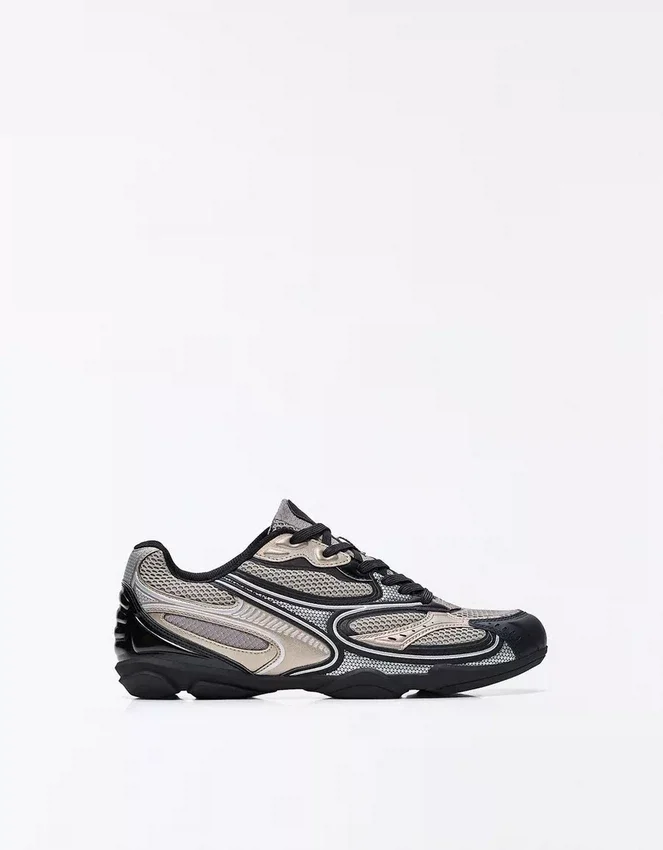 Fine Sole Sports Shoe – Sneakers Fine Sole Sports Shoe – Sneakers