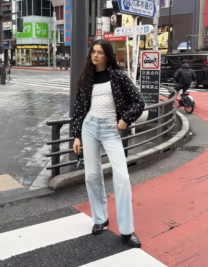 High-Waist Wide-Leg Straight Jeans – Pants High-Waist Wide-Leg Straight Jeans – Pants