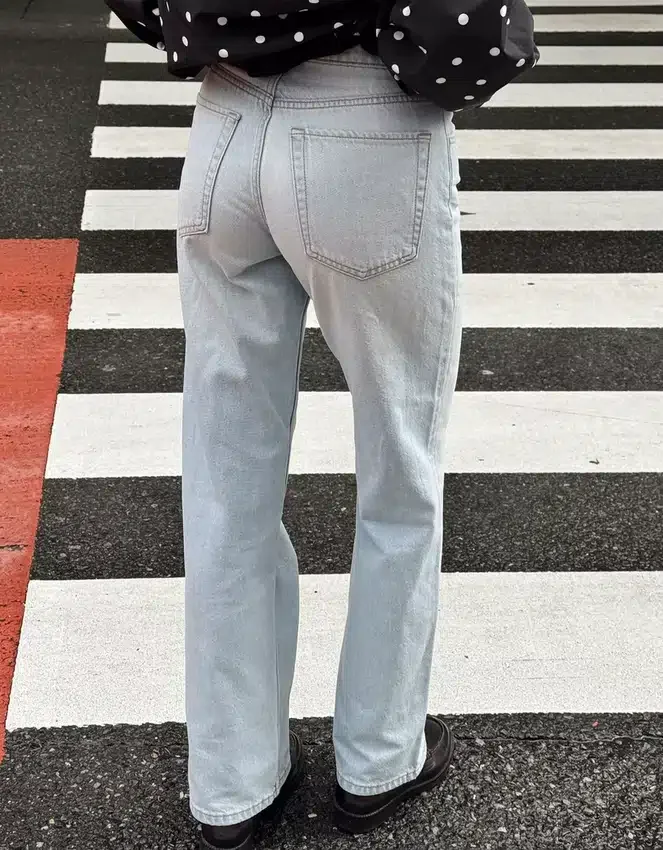 High-Waist Wide-Leg Straight Jeans – Pants High-Waist Wide-Leg Straight Jeans – Pants