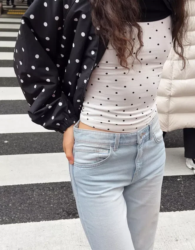 High-Waist Wide-Leg Straight Jeans – Pants High-Waist Wide-Leg Straight Jeans – Pants