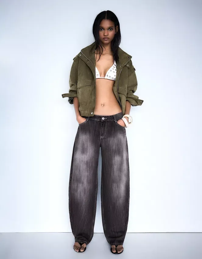 Low-Rise Baggy Barrel Jeans Low-Rise Baggy Barrel Jeans