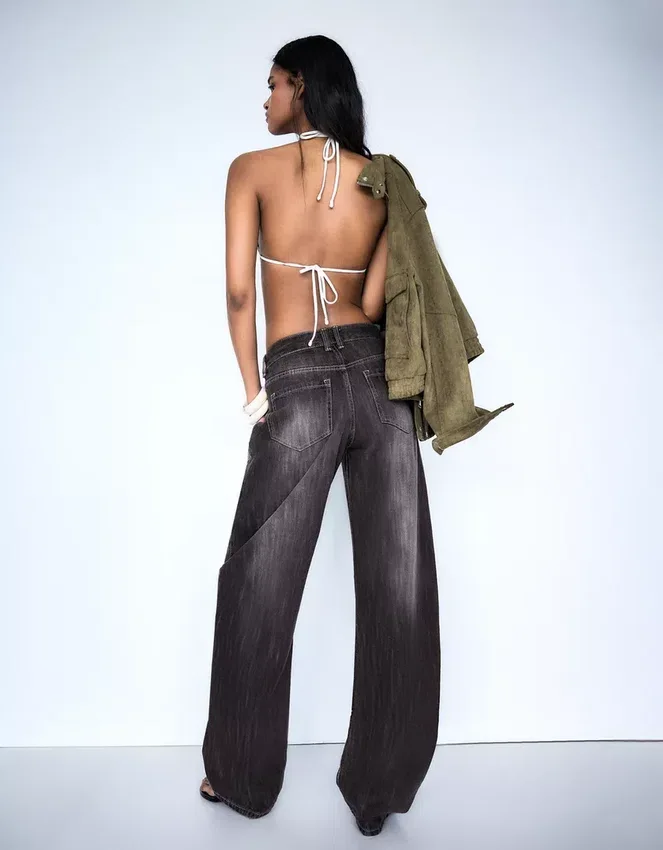 Low-Rise Baggy Barrel Jeans Low-Rise Baggy Barrel Jeans