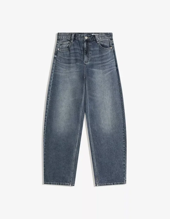 Low-Rise Baggy Barrel Jeans Low-Rise Baggy Barrel Jeans