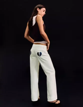 Low-Rise Baggy Jeans with Studs – Pants