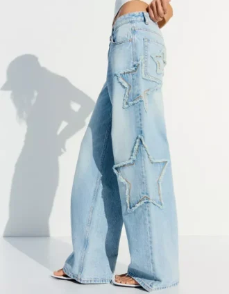Low-Rise Boyfriend Jeans with Stars