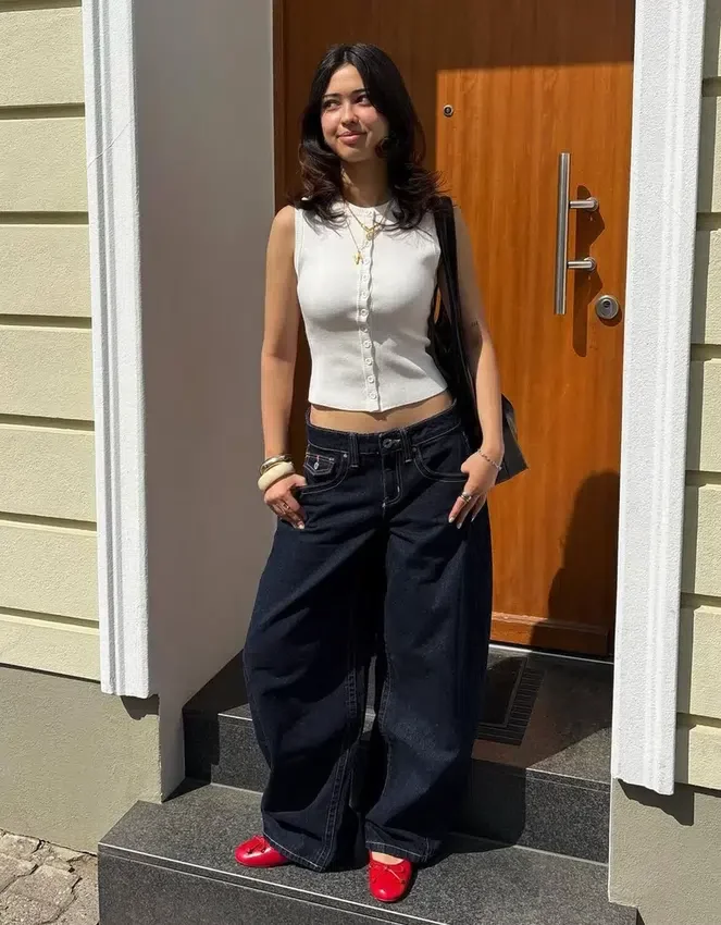 Low-Rise Slouchy Jeans Low-Rise Slouchy Jeans