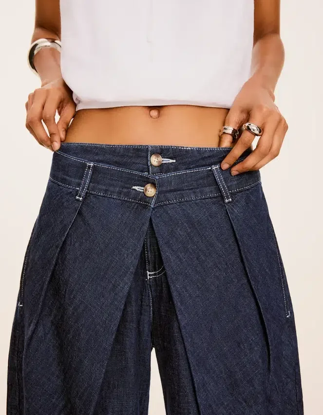 Low-Rise Twisted Balloon Fit Jeans – Pants Low-Rise Twisted Balloon Fit Jeans – Pants