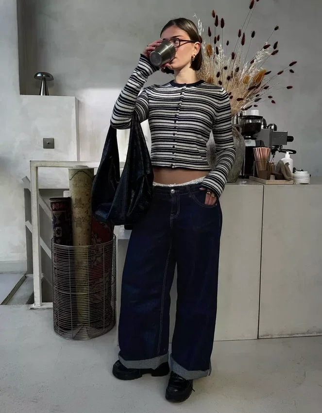 Low-Rise Wide-Leg Jeans Low-Rise Wide-Leg Jeans