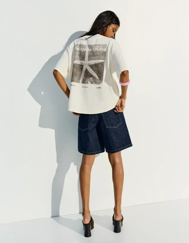 Oversize T-Shirt with Print Oversize T-Shirt with Print