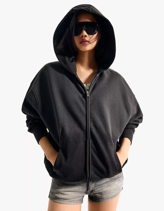 Oversize Zip-Up Hoodie Oversize Zip-Up Hoodie