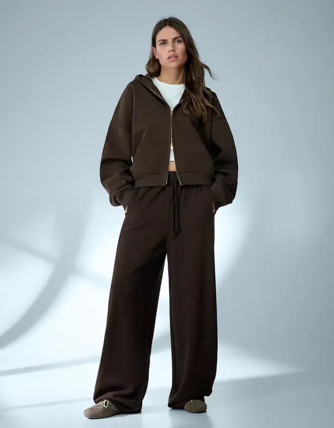 Oversize Zip-Up Hoodie – Sweatshirts and Hoodies Oversize Zip-Up Hoodie – Sweatshirts and Hoodies