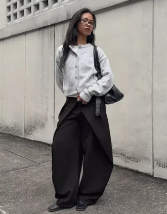 Pleated Trousers with Double Button