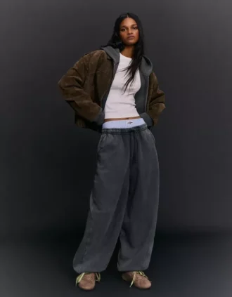 Plush Barrel Trousers with Stoppers – Pants