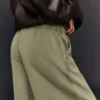 Plush Barrel Trousers with Stoppers – Pants Plush Barrel Trousers with Stoppers – Pants