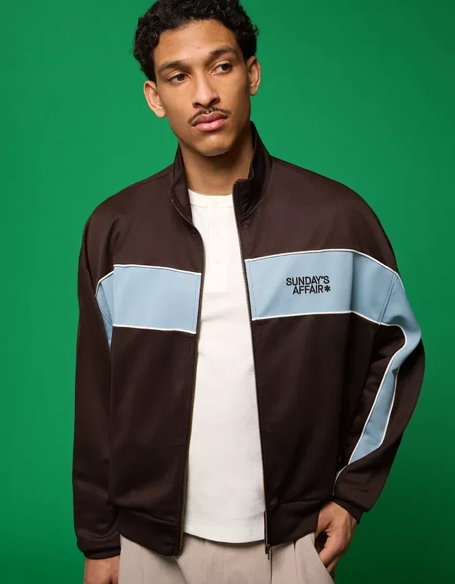Printed Tech Jacket – Sweatshirts & Hoodies Printed Tech Jacket – Sweatshirts & Hoodies