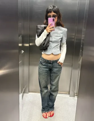 Ripped Low-Rise Straight-Leg Jeans