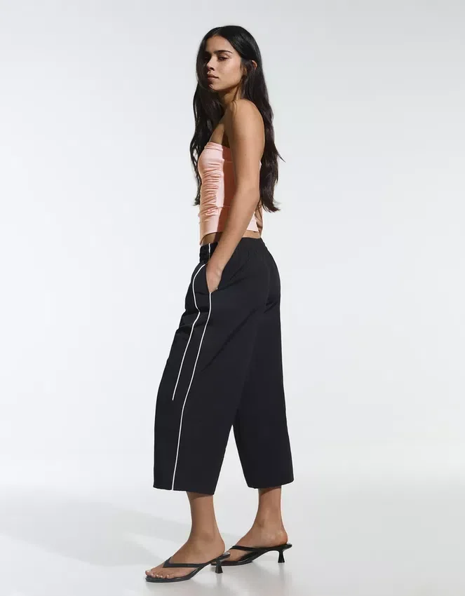 Ruched Bandeau Top – Combo Wins % Ruched Bandeau Top – Combo Wins %