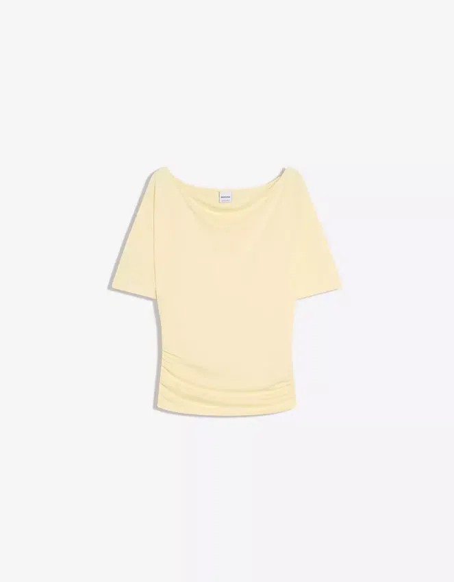 Short Sleeve Asymmetric T-Shirt Short Sleeve Asymmetric T-Shirt