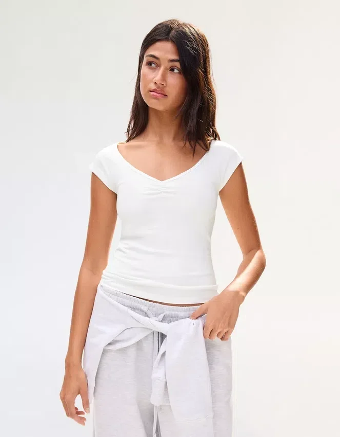 Short Sleeve T-Shirt with Gathering Short Sleeve T-Shirt with Gathering