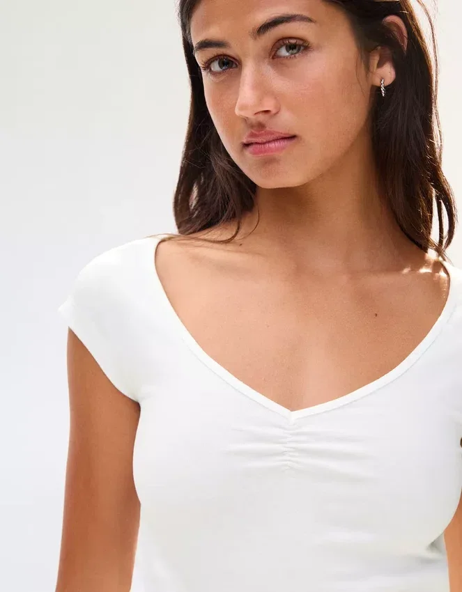 Short Sleeve T-Shirt with Gathering Short Sleeve T-Shirt with Gathering