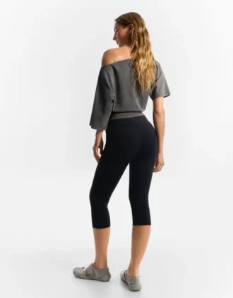 Technical Knit Capris – Pants