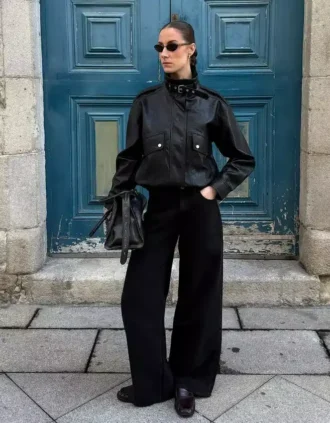 Wide-Leg Jeans