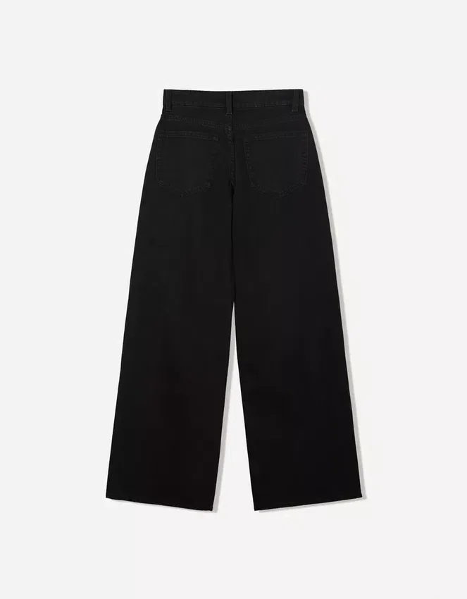 Wide-Leg Jeans Wide-Leg Jeans