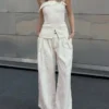 Wide-Leg Low-Rise Darted Jeans Wide-Leg Low-Rise Darted Jeans