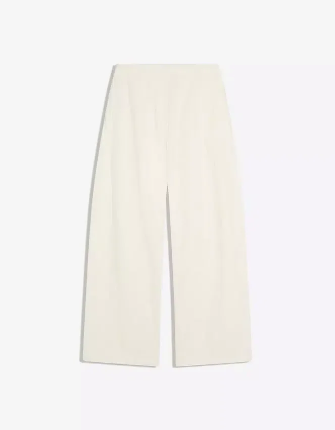 Wide-Leg Low-Rise Darted Jeans Wide-Leg Low-Rise Darted Jeans