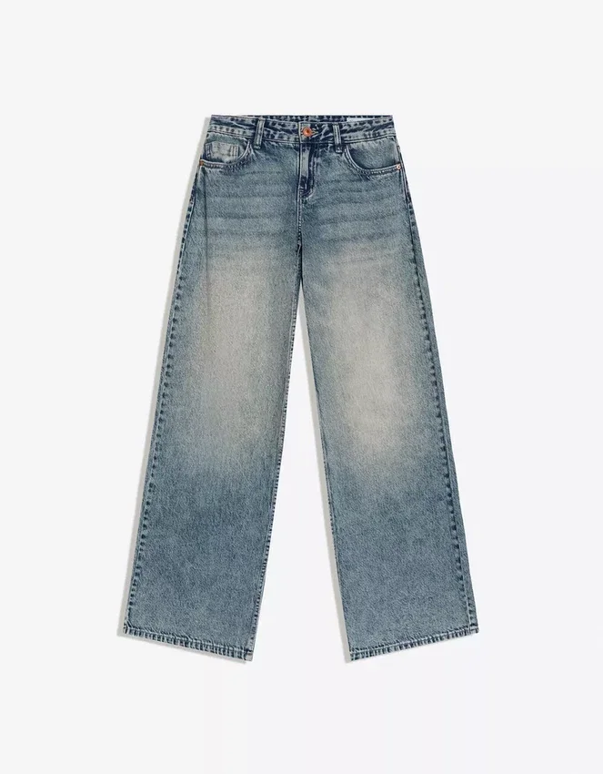 Wide-Leg Low-Rise Jeans Wide-Leg Low-Rise Jeans